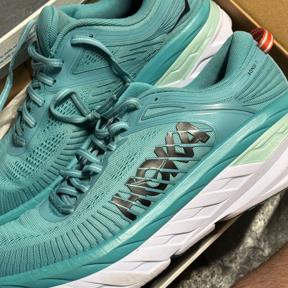 Women’s Hoka Bondi 7 teal